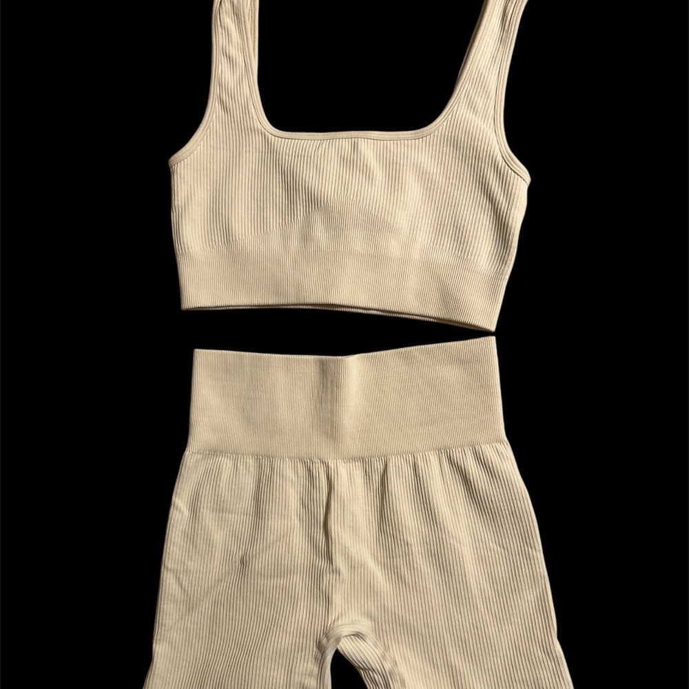 OQQ 2 piece work out outfit S- Ribbed-Tummy Control - Sports Bra & Bike Shorts